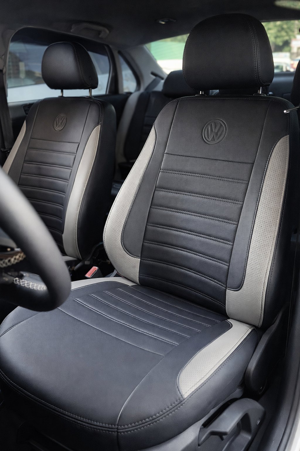 Capa VW instalada no carro